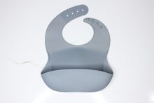 Load image into Gallery viewer, Silicone Pocket Bibs